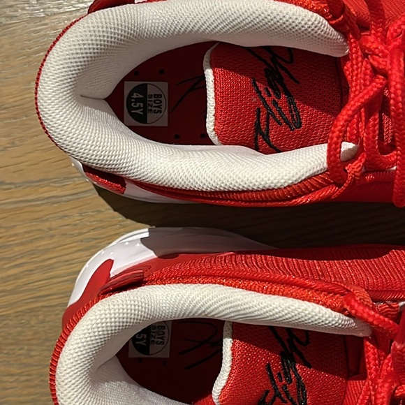 Nike Jordan Max Aura 4 PS Boys Sneaker- red patent- size 4.5, Big kids - Picture 5 of 6